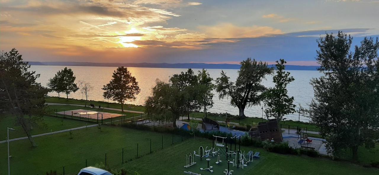 Csanad Apartman Apartment Siófok Exterior foto